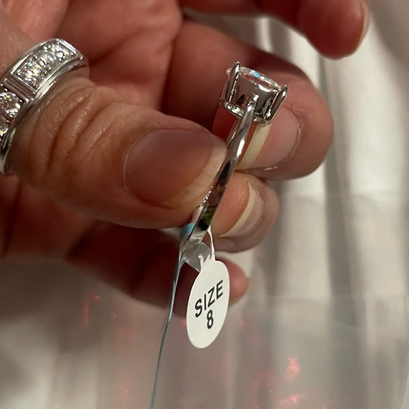 Sterling Silver Moissanite Ring Size 8 - Picture 6 of 6